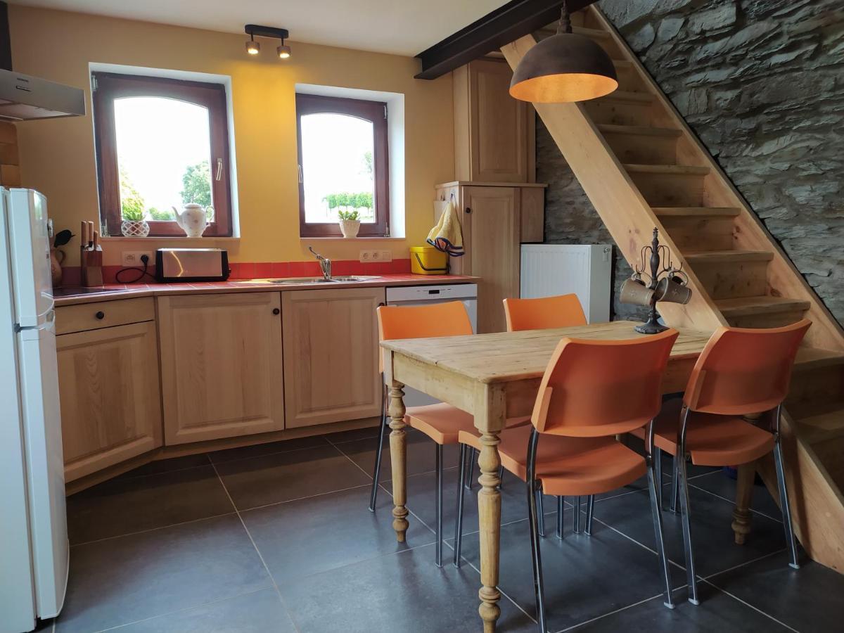 Gite De Charme Rosardenne Vaux-sur-Sure Exterior photo